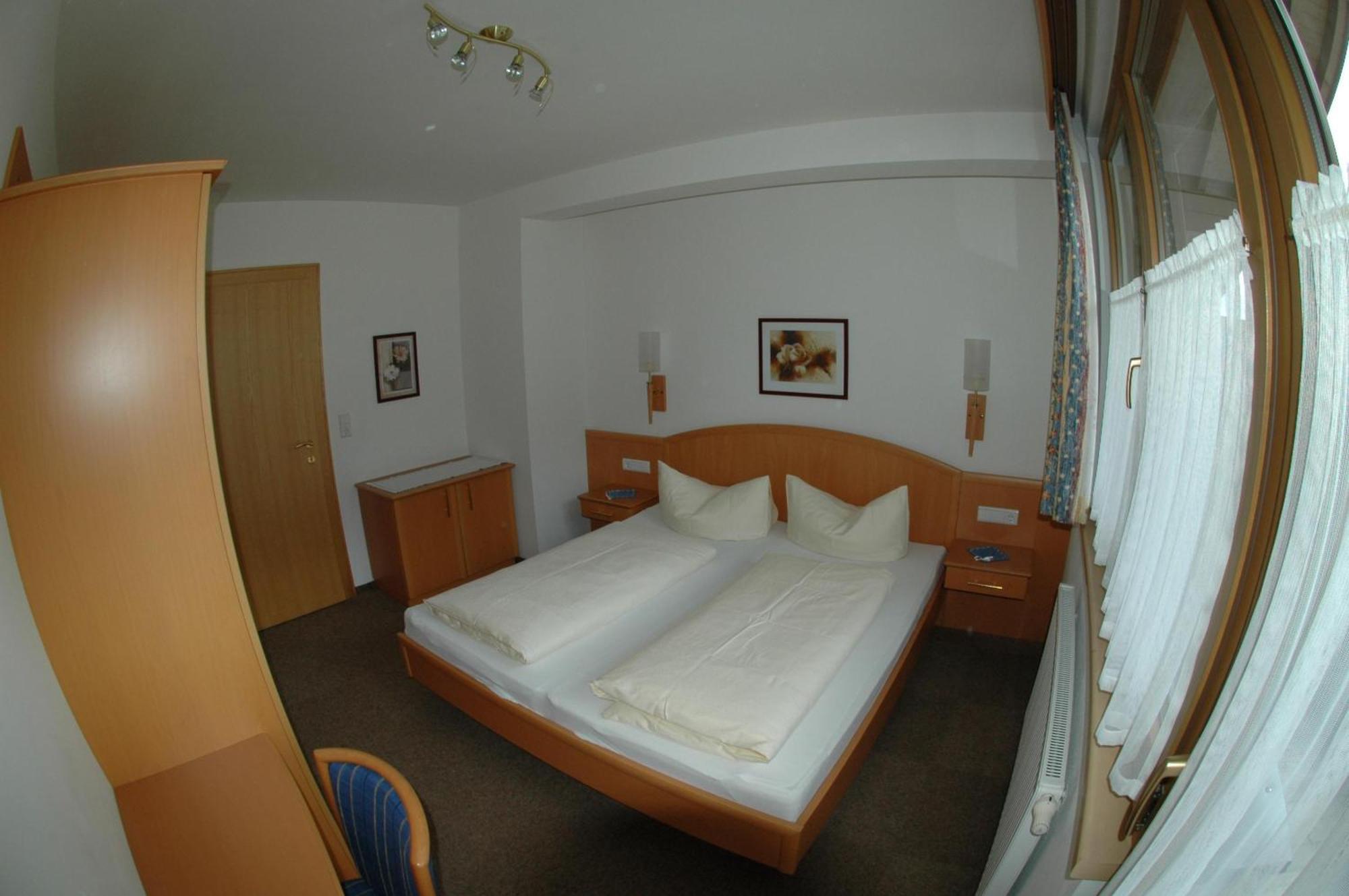 Hotel Garni Jennewein 메이른호픈 객실 사진