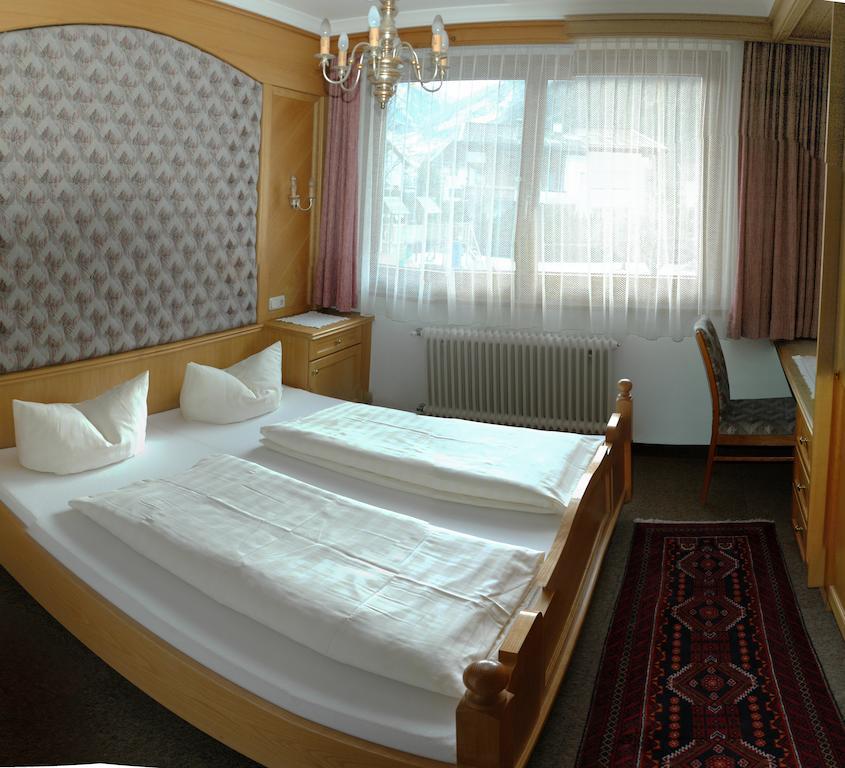 Hotel Garni Jennewein 메이른호픈 객실 사진